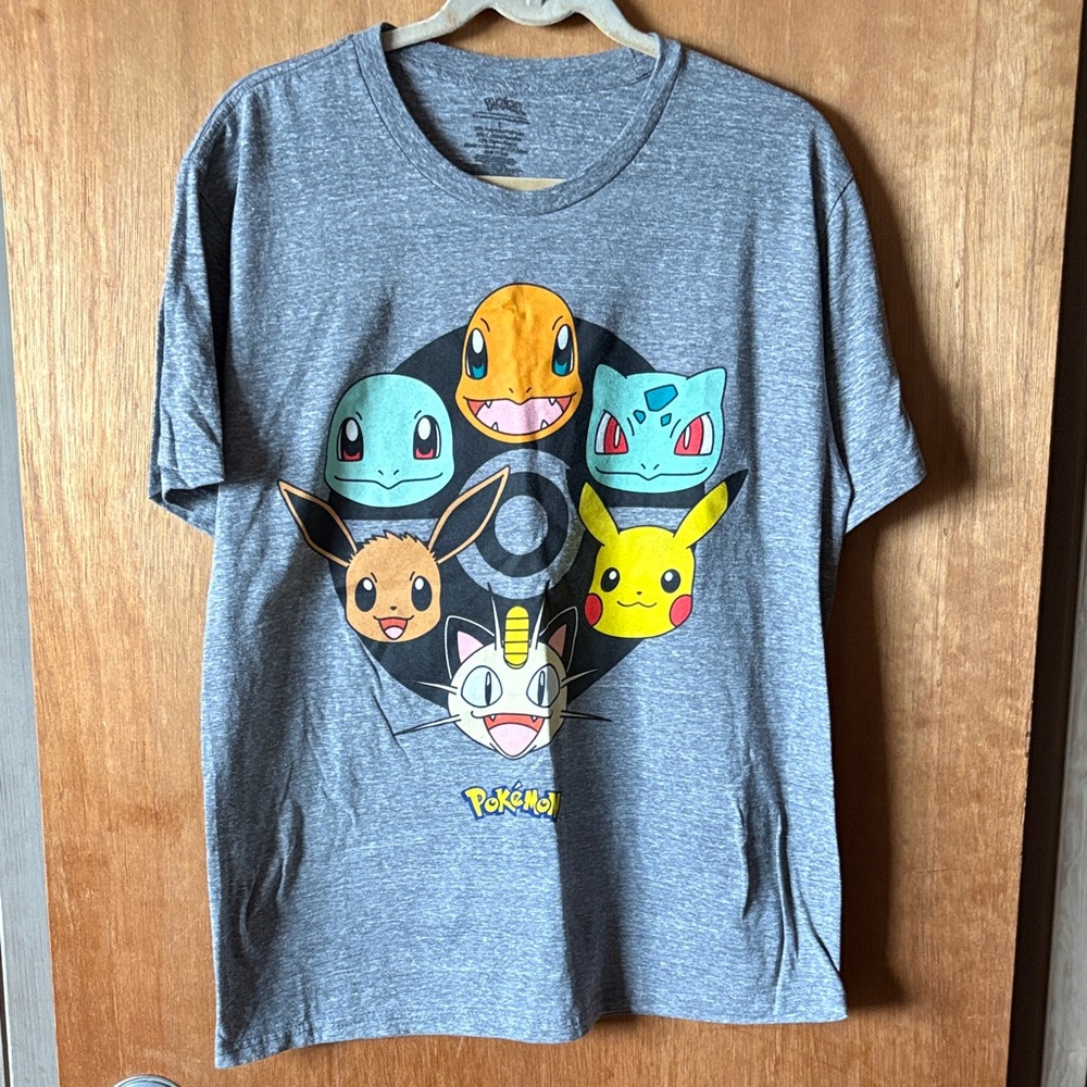 Pokemon T-shirt, Men Size L